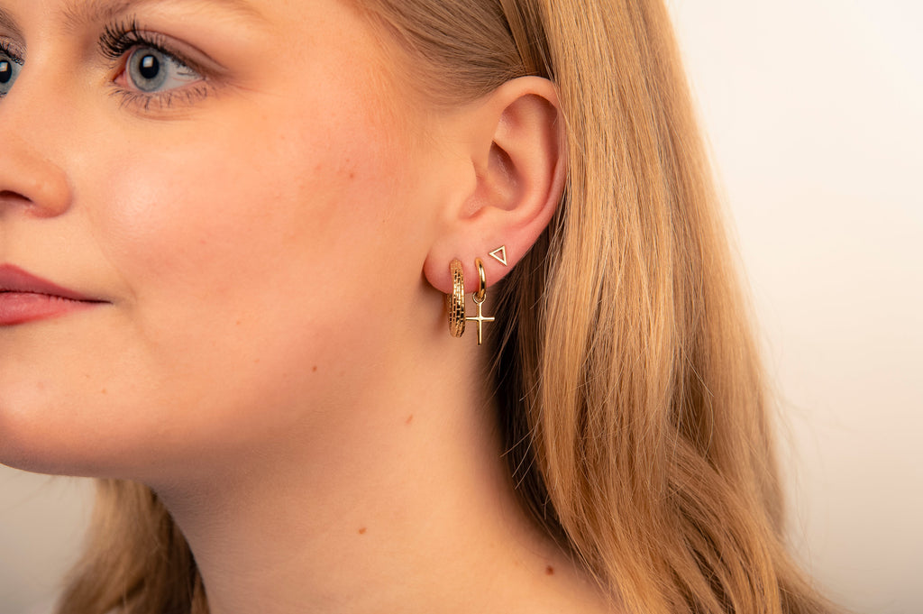 Oorbellen Driehoek Open Goudkleur JE003G-1